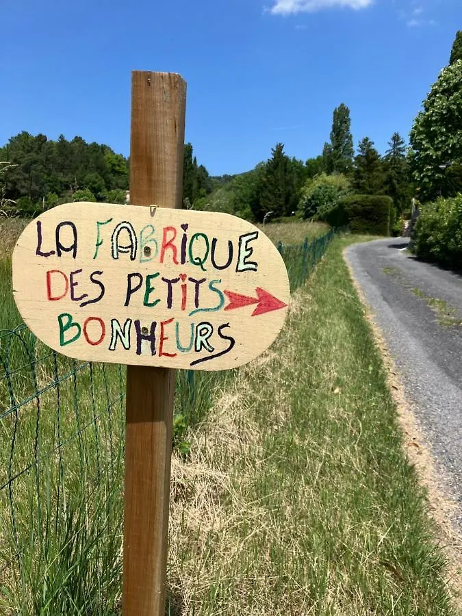 La Fabrique Des Petits Bonheurs Apartment Dieulefit Homestay