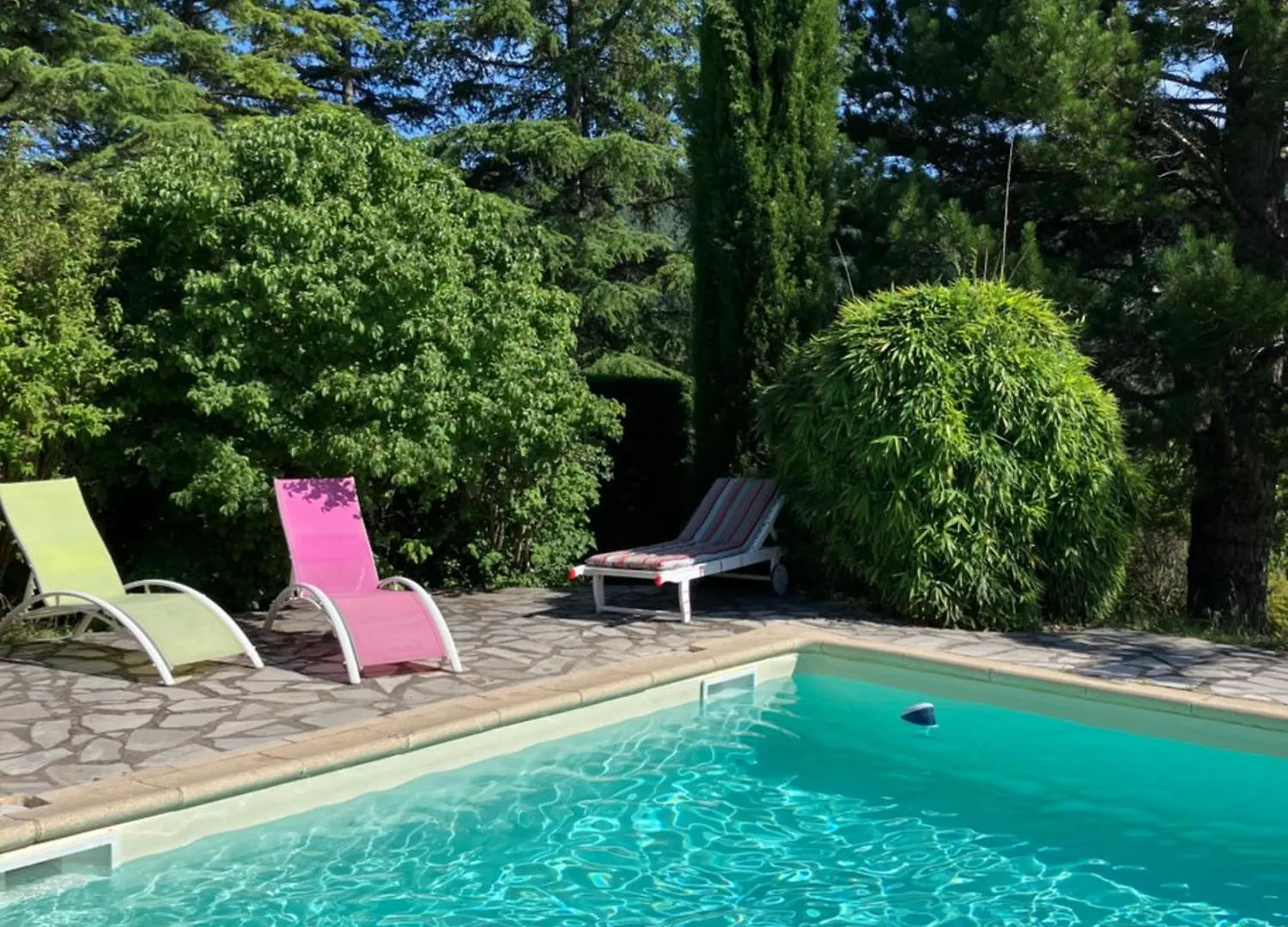 Homestay La Fabrique Des Petits Bonheurs Apartment Dieulefit
